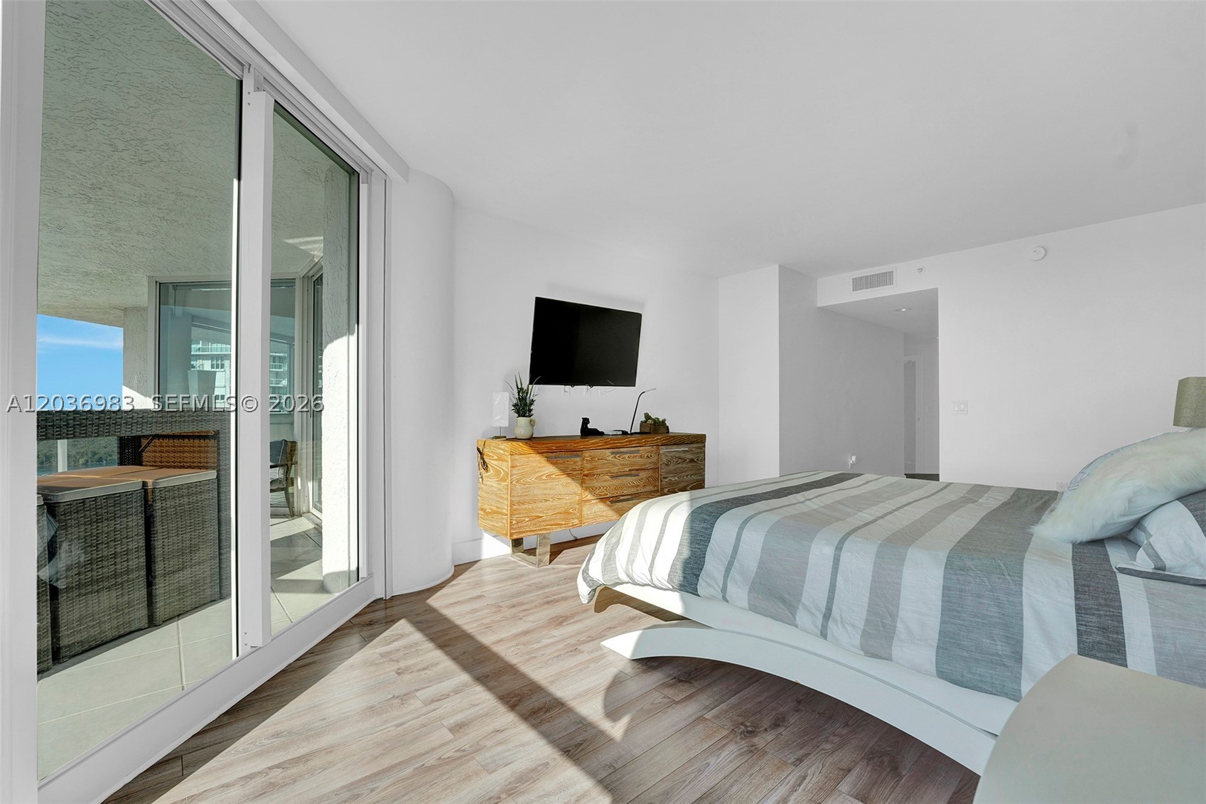 16400 Collins Ave #1944 Sunny Isles Beach, FL 33160