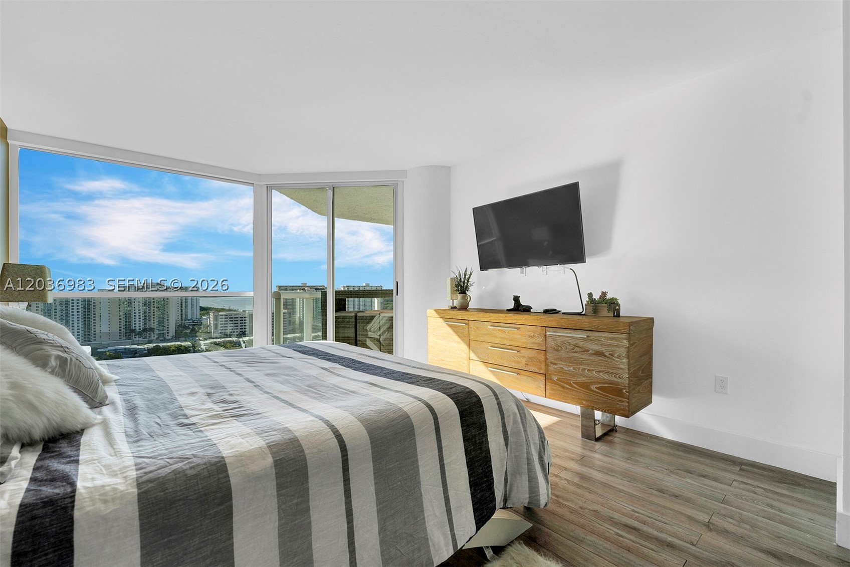 16400 Collins Ave #1944 Sunny Isles Beach, FL 33160