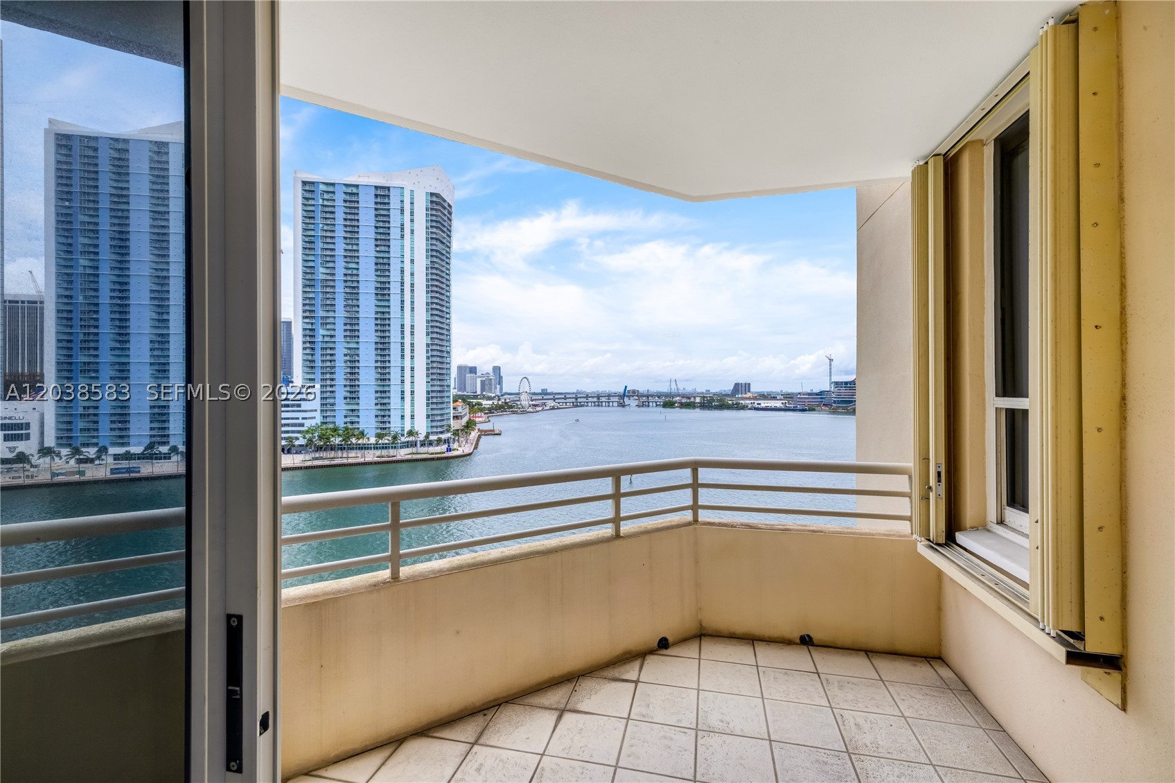 888 Brickell Key Dr #1010 Miami, FL 33131