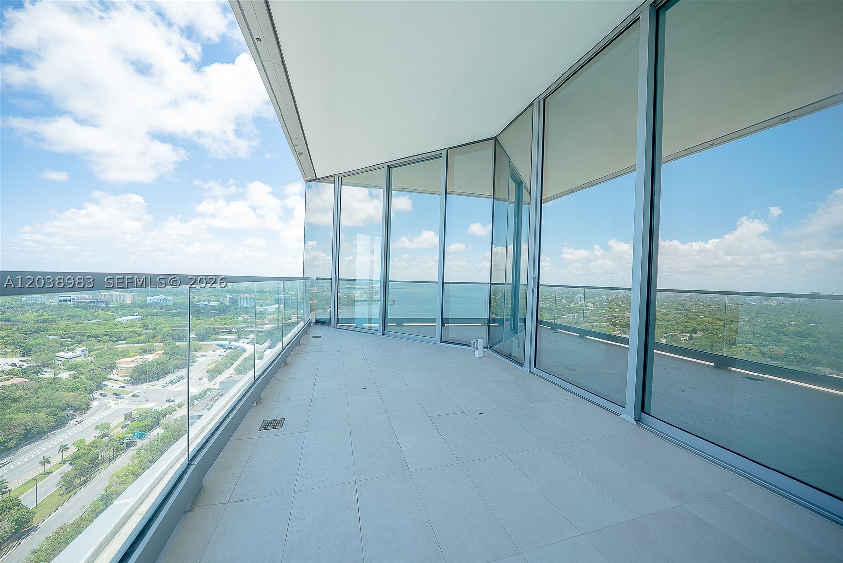 175 SE 25th Rd #2703 Miami, FL 33129