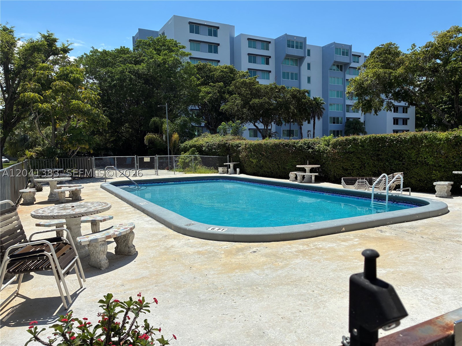 9159 SW 77th Ave #211 Miami, FL 33156