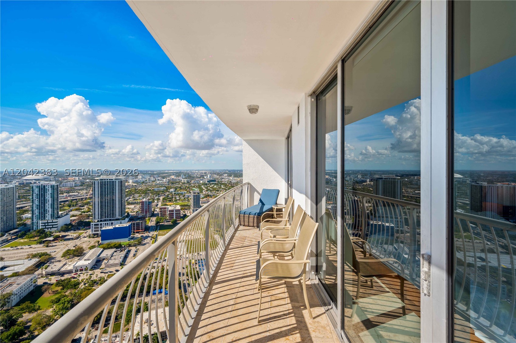 image Opera Tower25