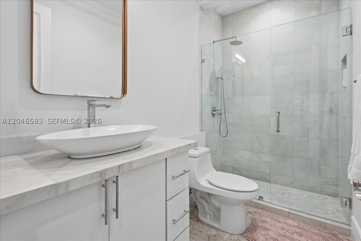 4734 Sunset Dr Miami, FL 33143