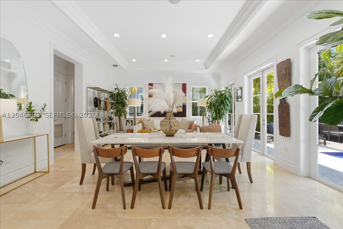 4734 Sunset Dr Miami, FL 33143