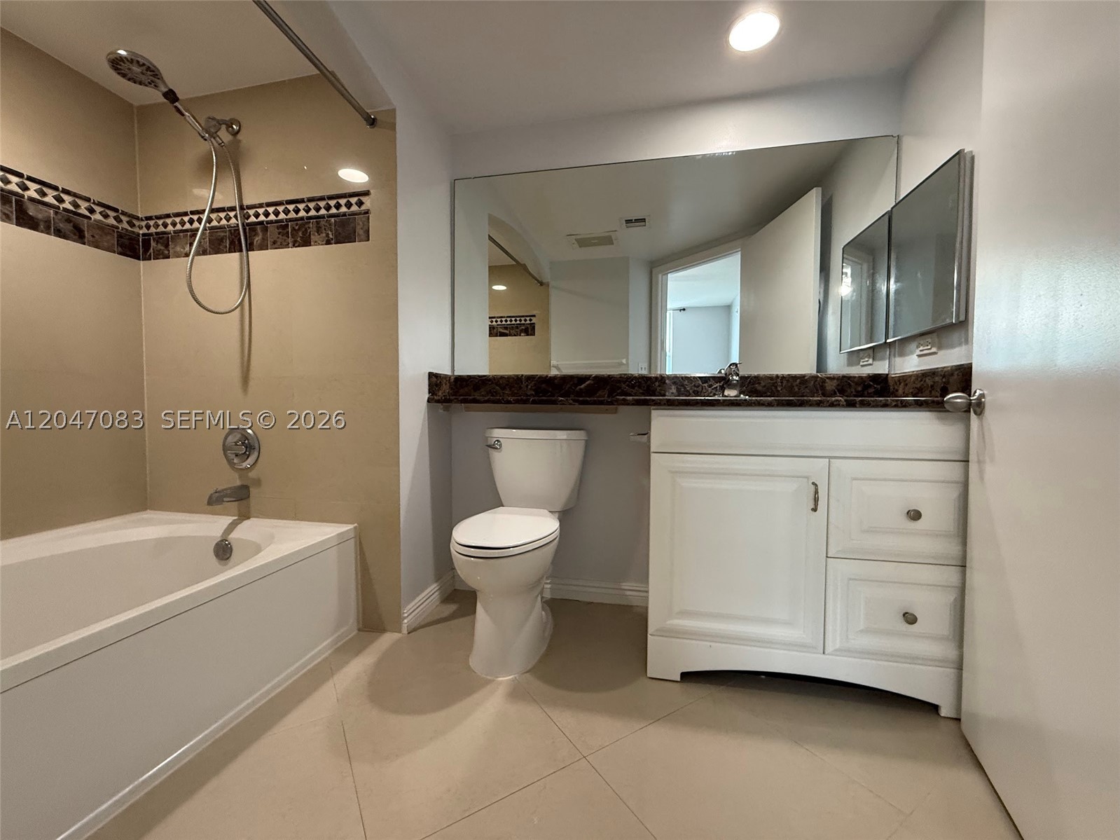 image The Waverly at Surfside9