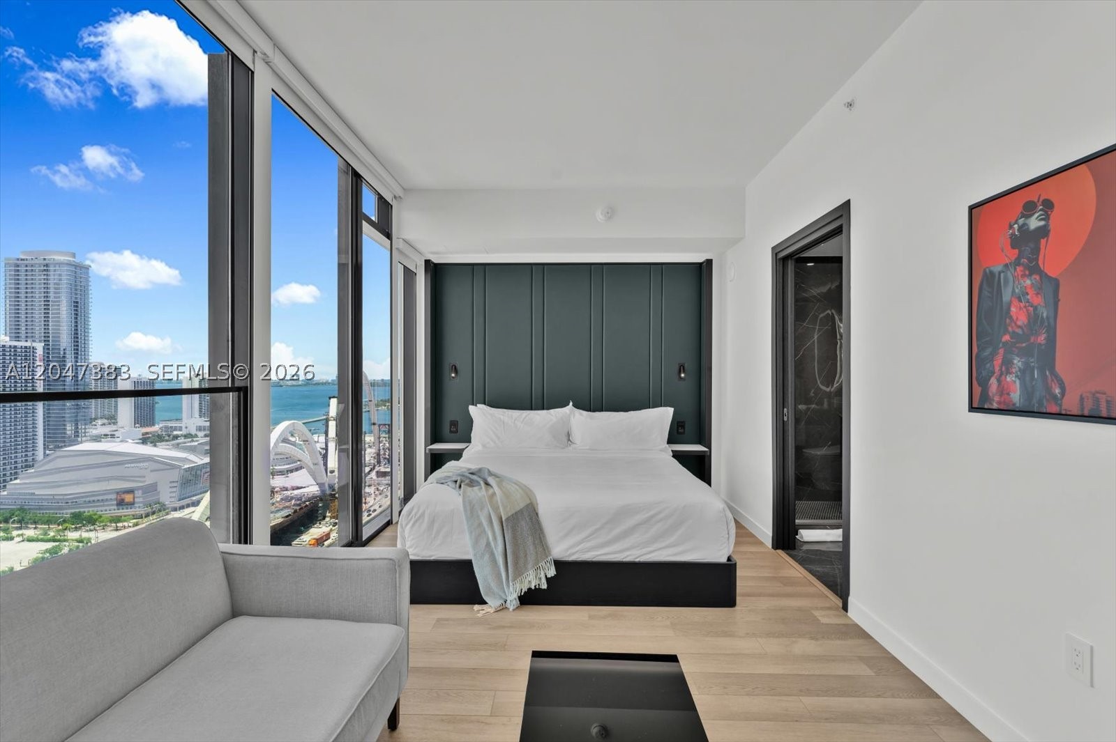 image E11EVEN Hotel & Residences1