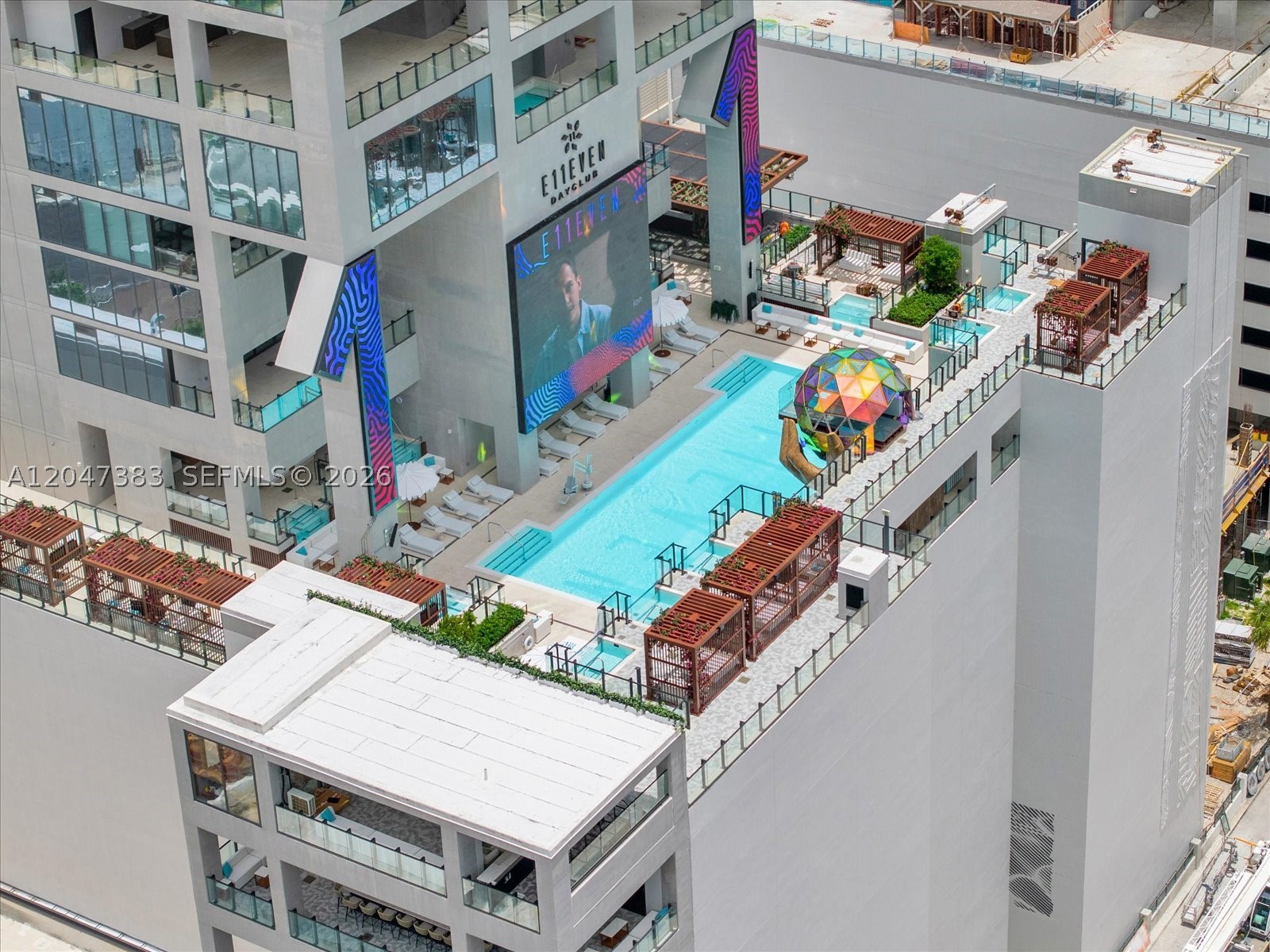 image E11EVEN Hotel & Residences21