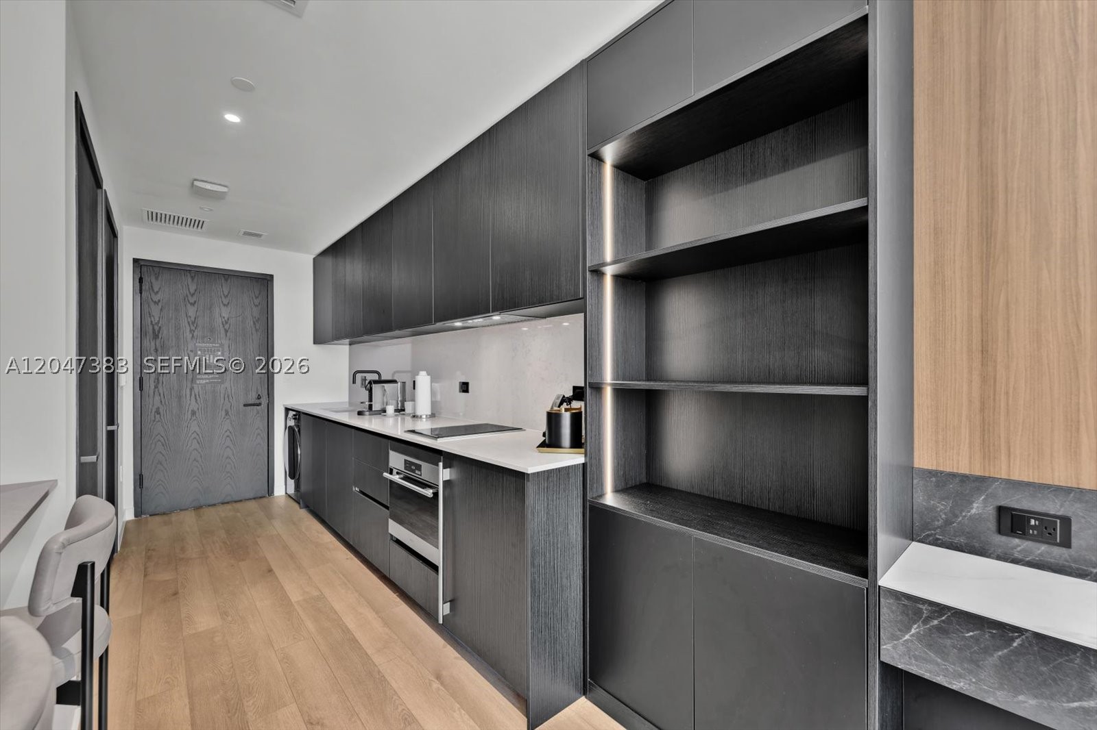 image E11EVEN Hotel & Residences25