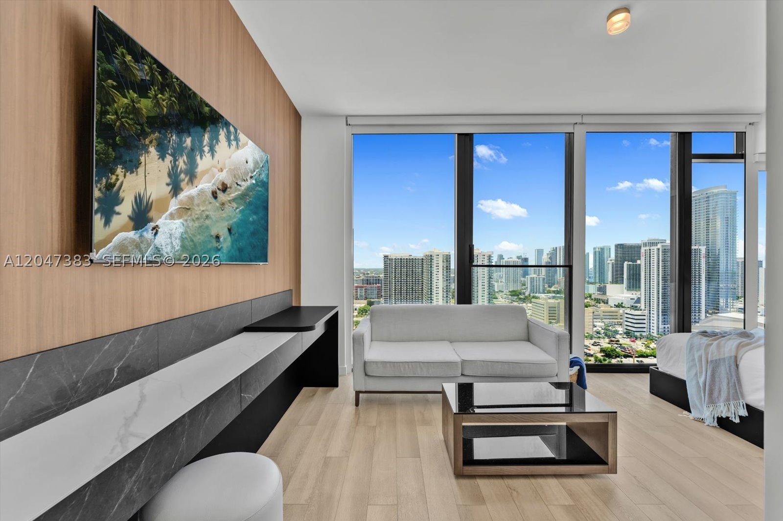 image E11EVEN Hotel & Residences28