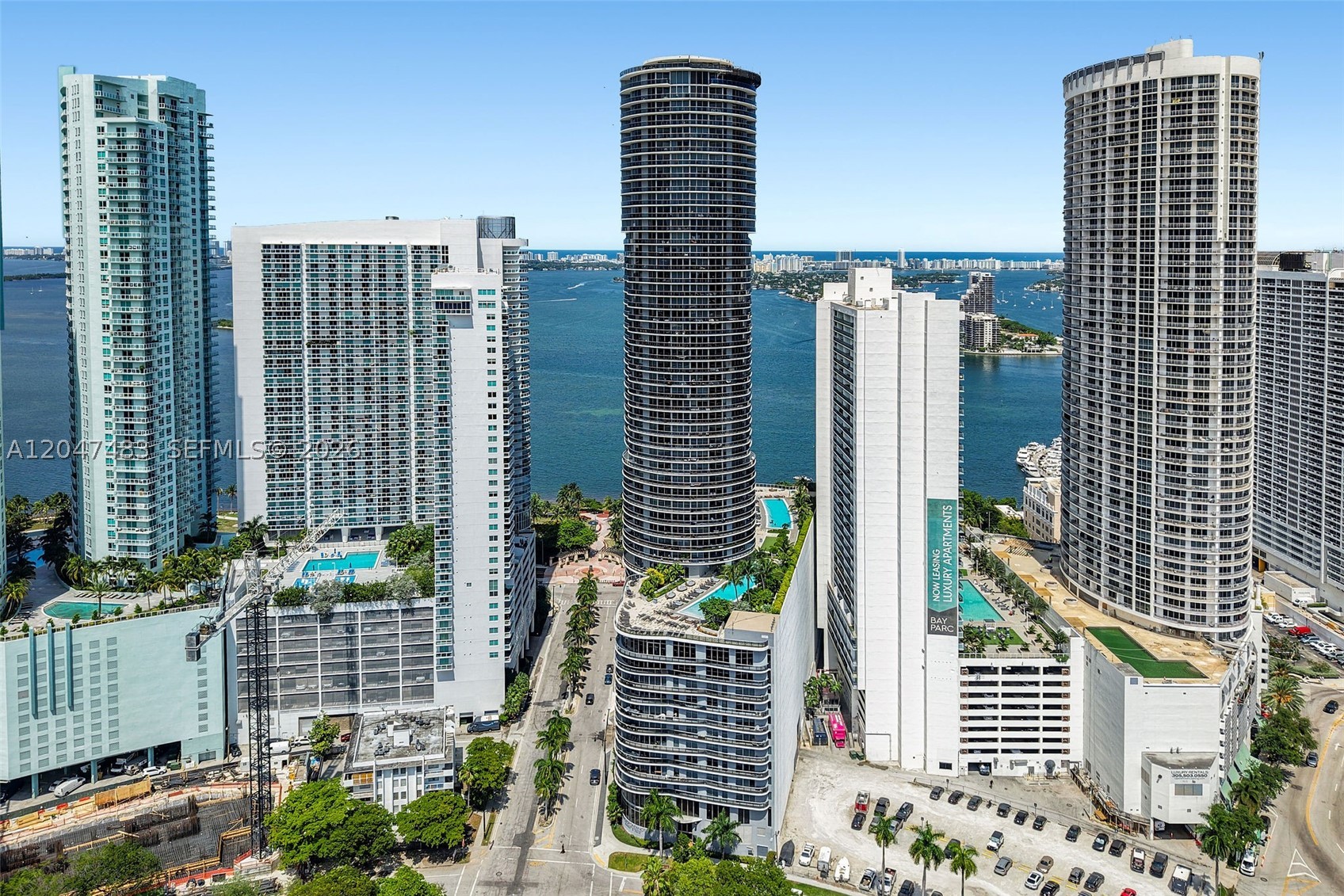 488 NE 18th St #4900 Miami, FL 33132
