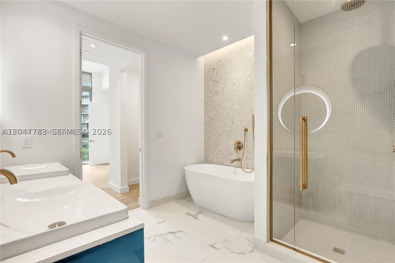 2655 S Bayshore Dr #403 Miami, FL 33133