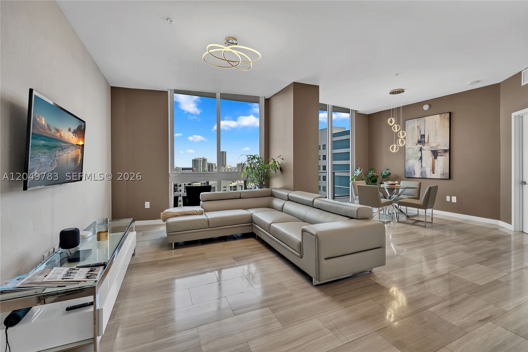image Brickell Ten8