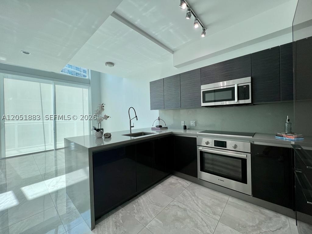 image The Bond on Brickell6