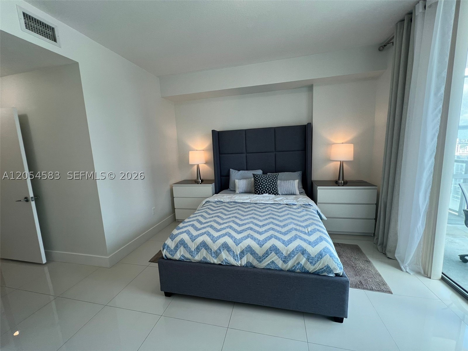 image Axis on Brickell North8