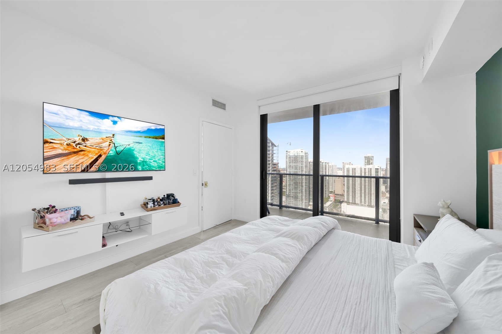 image Brickell Heights East13