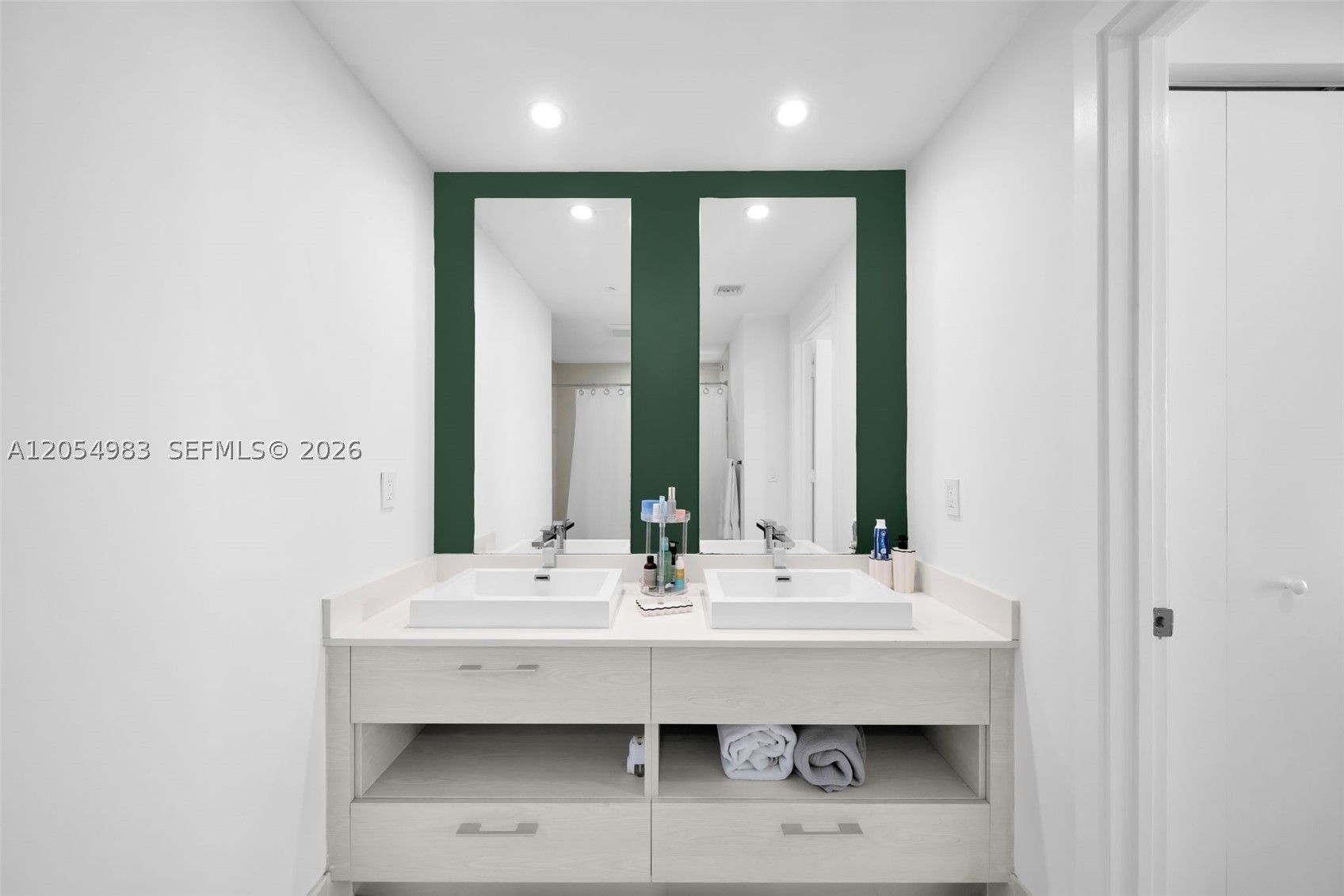 image Brickell Heights East17
