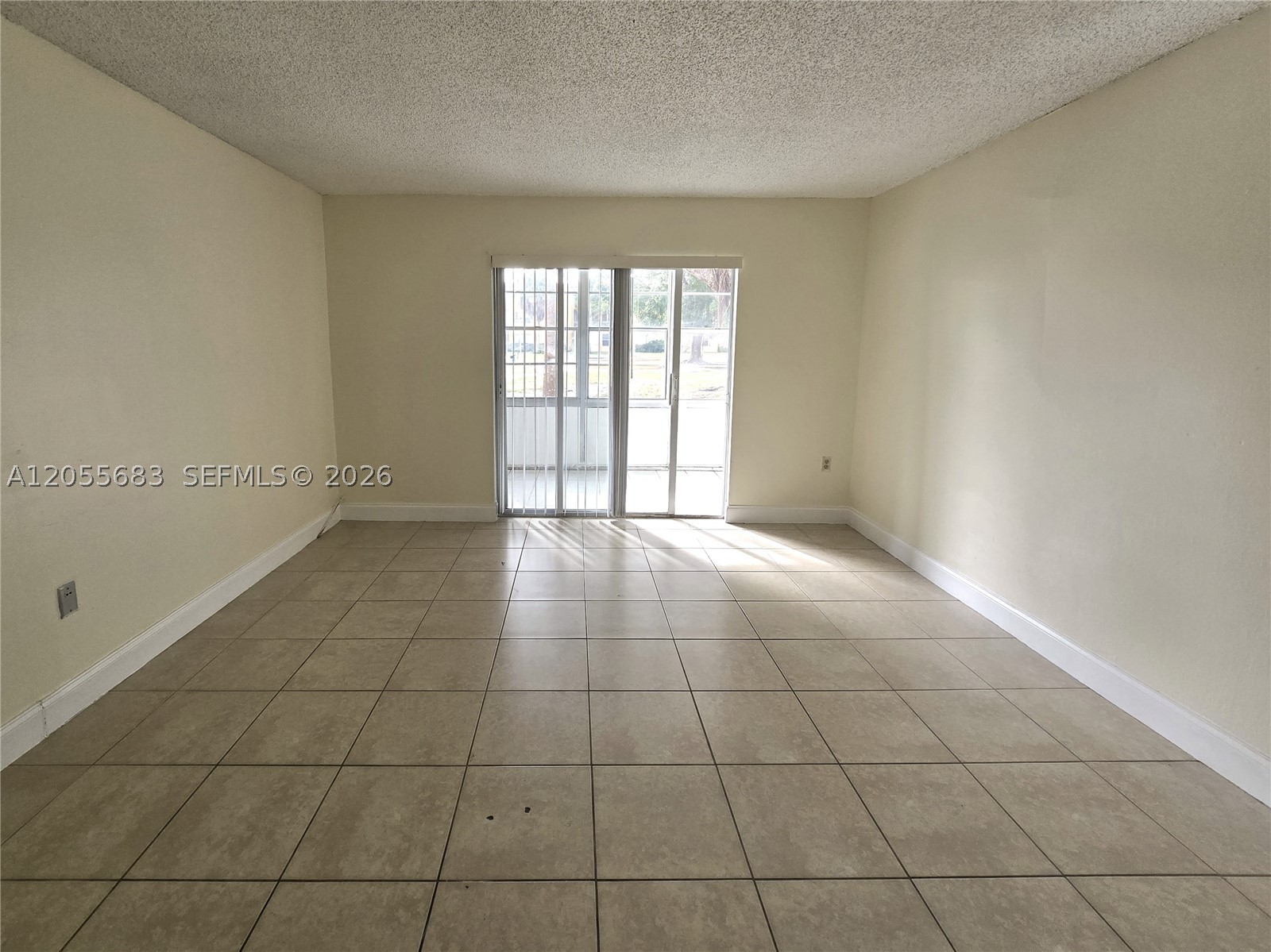 4334 NW 9th Ave #9-1B