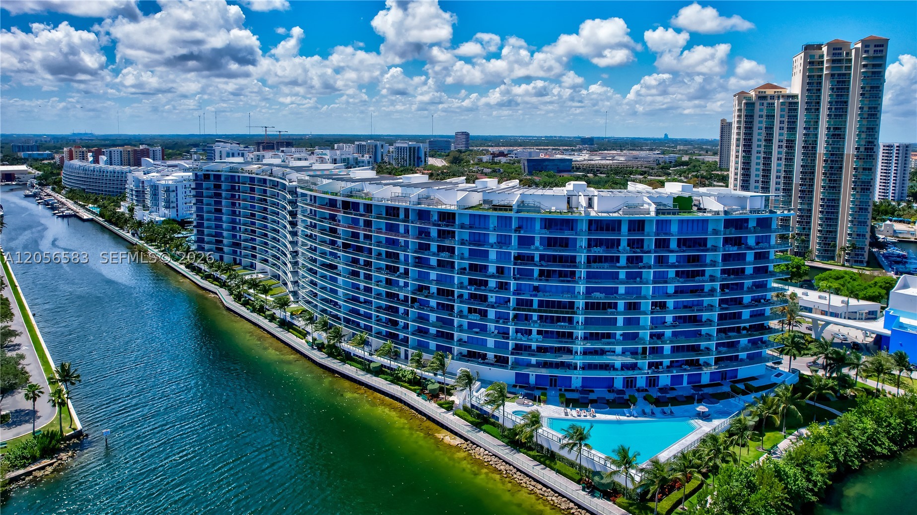 image Echo Aventura23