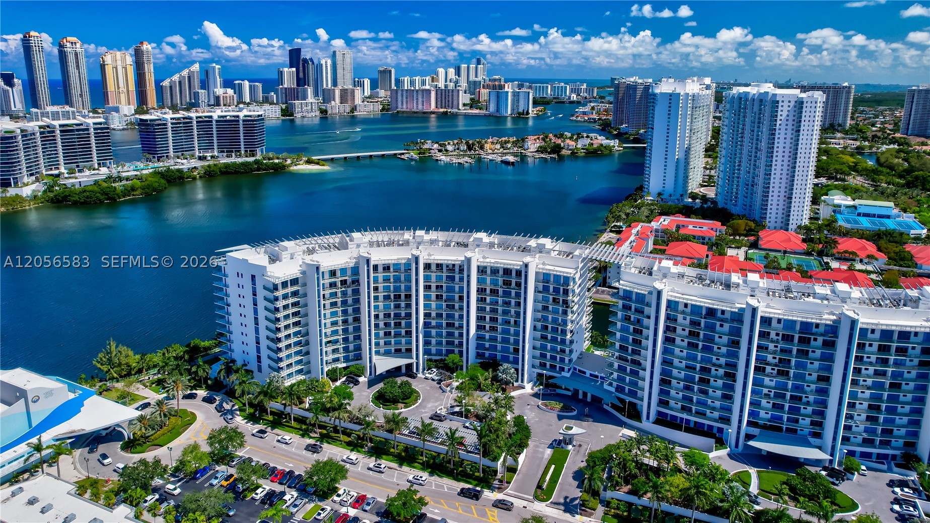 image Echo Aventura30