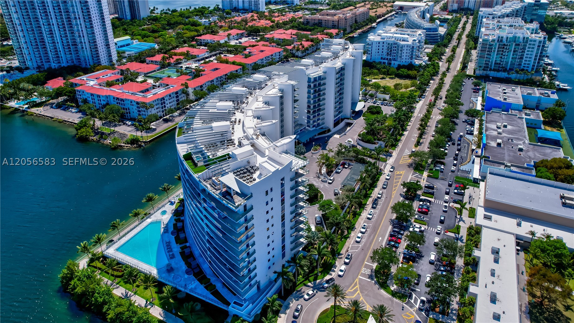 image Echo Aventura35
