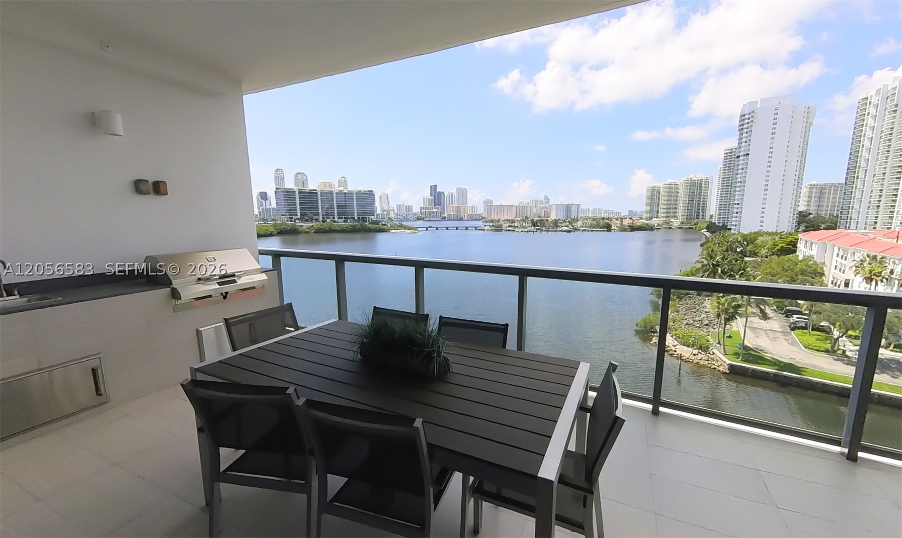 image Echo Aventura46