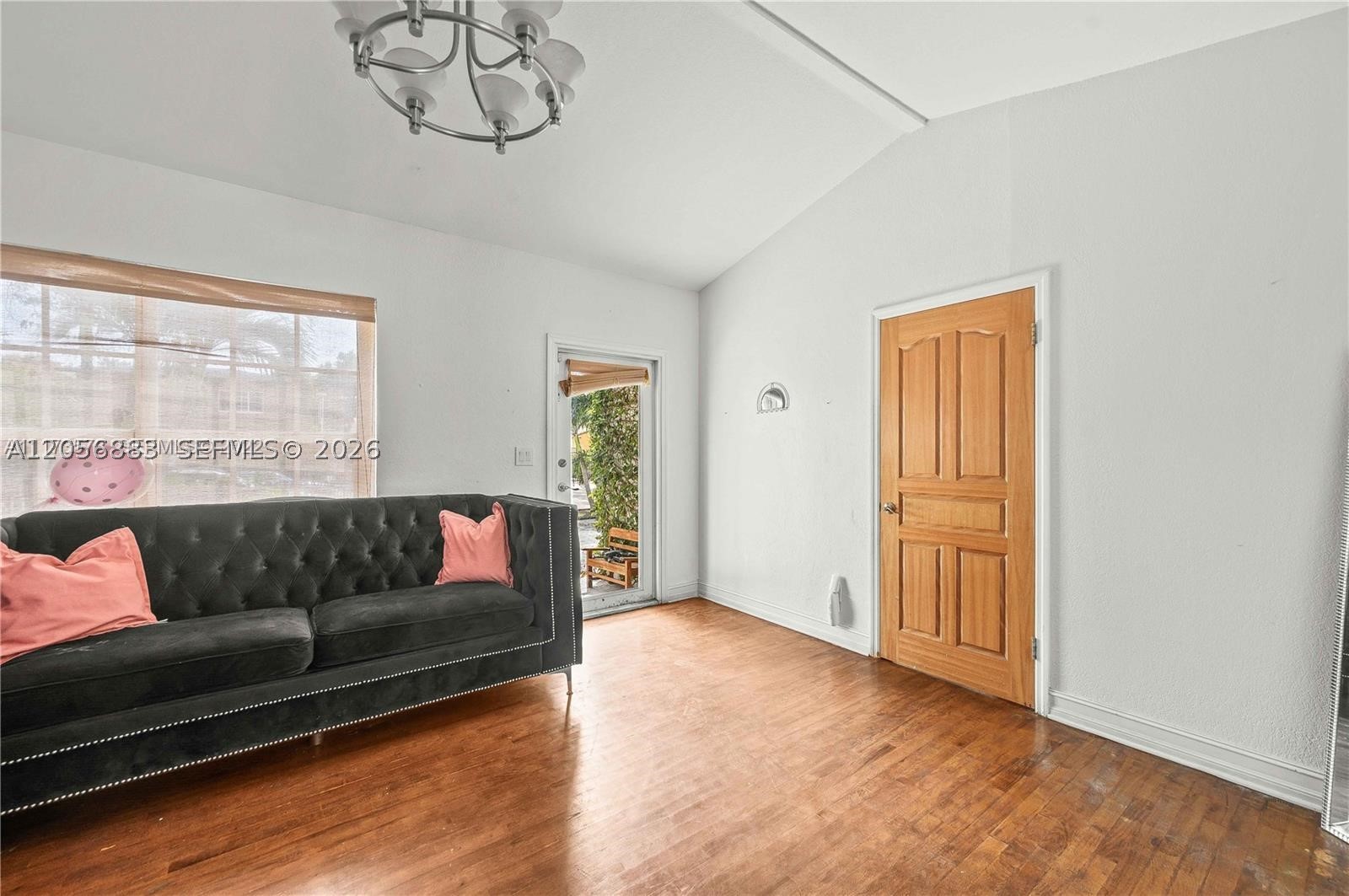 2427 SW 12th St Miami, FL 33135