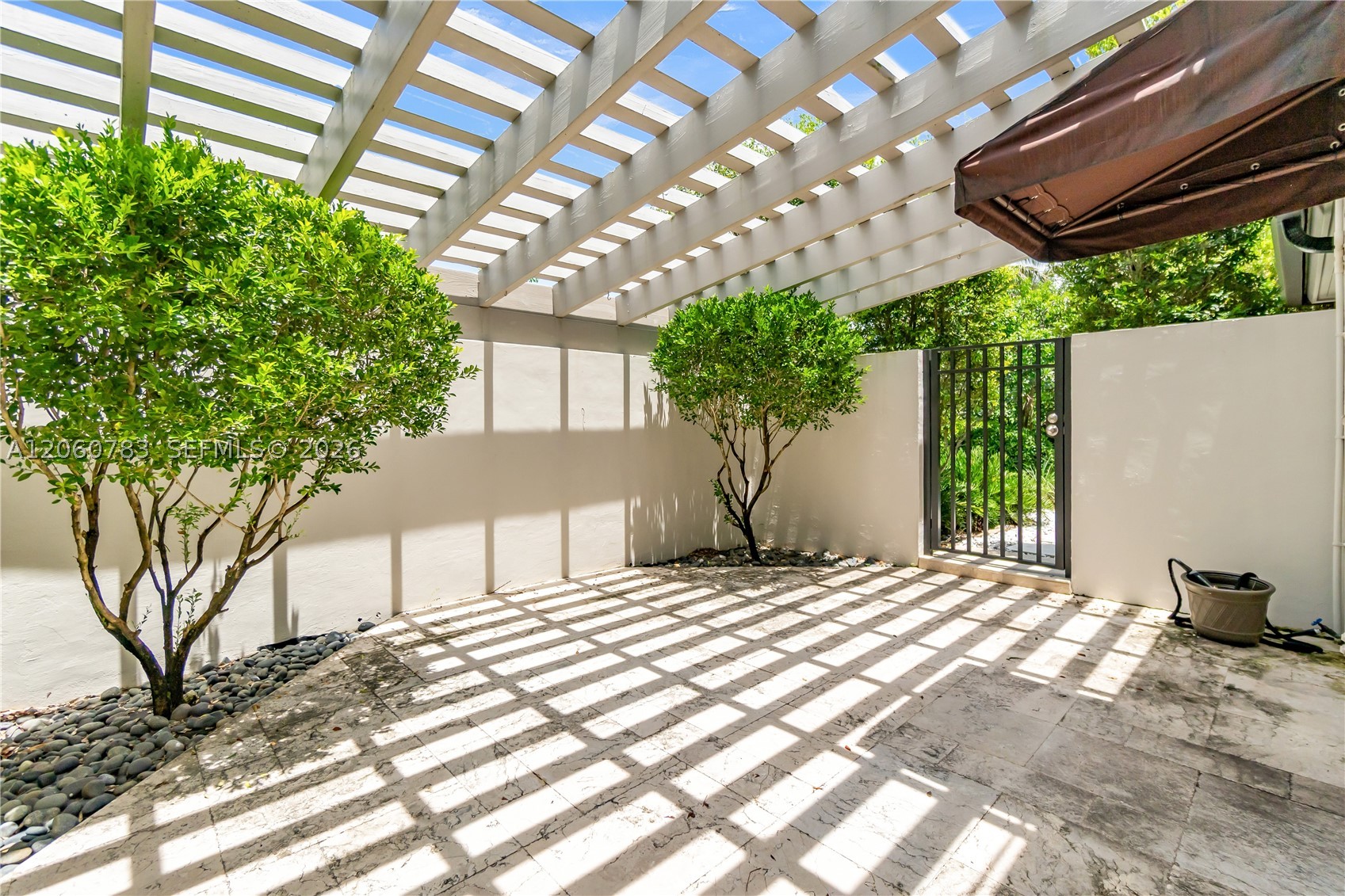 451 Ridge Rd Coral Gables, FL 33143