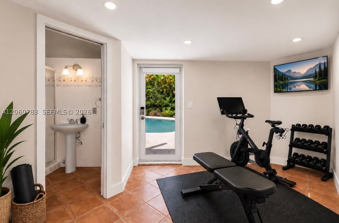 451 Ridge Rd Coral Gables, FL 33143