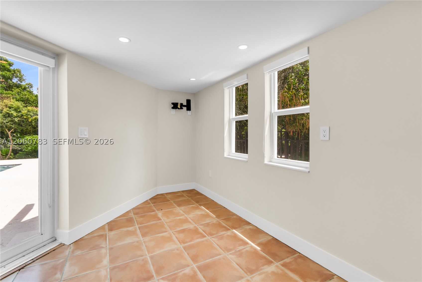 451 Ridge Rd Coral Gables, FL 33143
