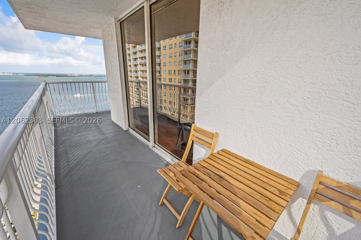 image The Club at Brickell Bay19