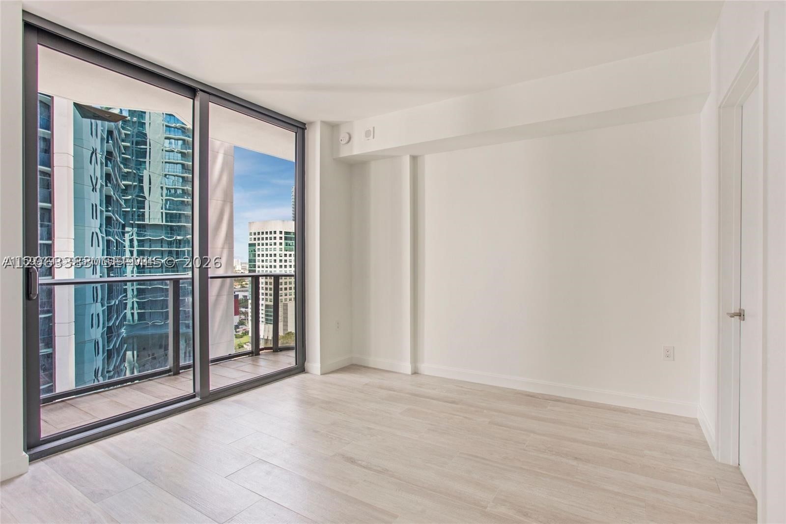 image Brickell Heights West8