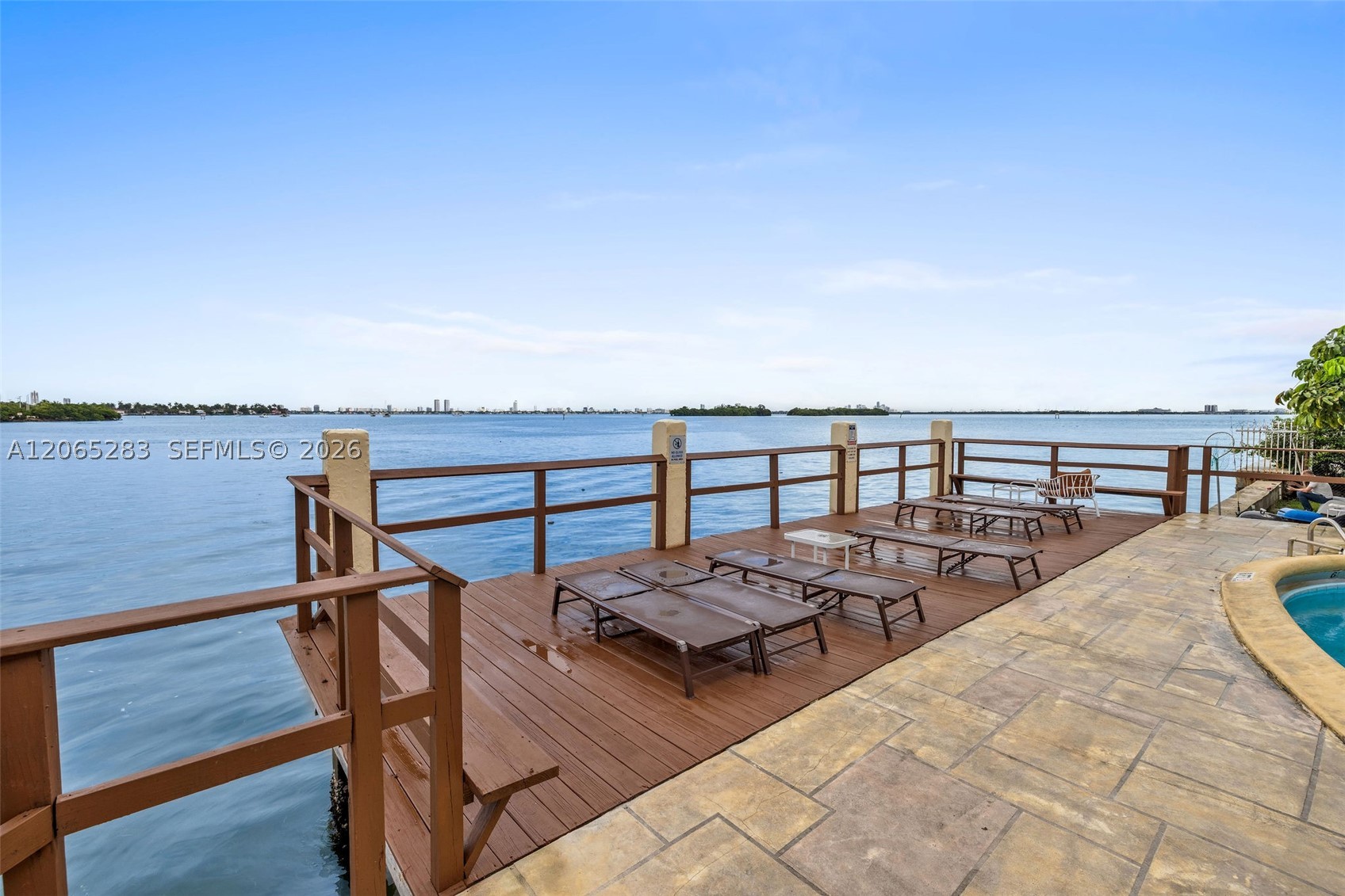 7845 NE Bayshore Ct #12
