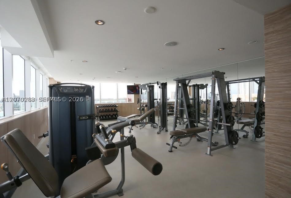 image 400 Sunny Isles11