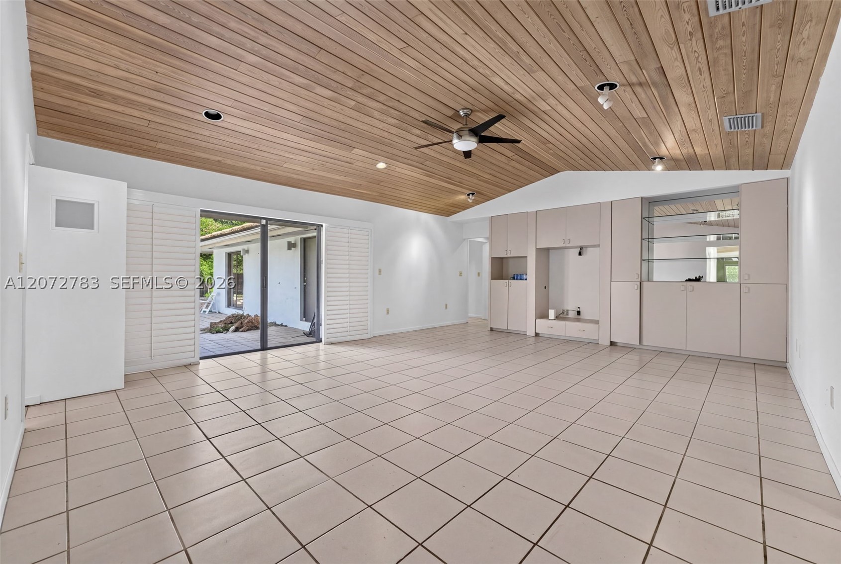 14321 SW 99th Ct Miami, FL 33176
