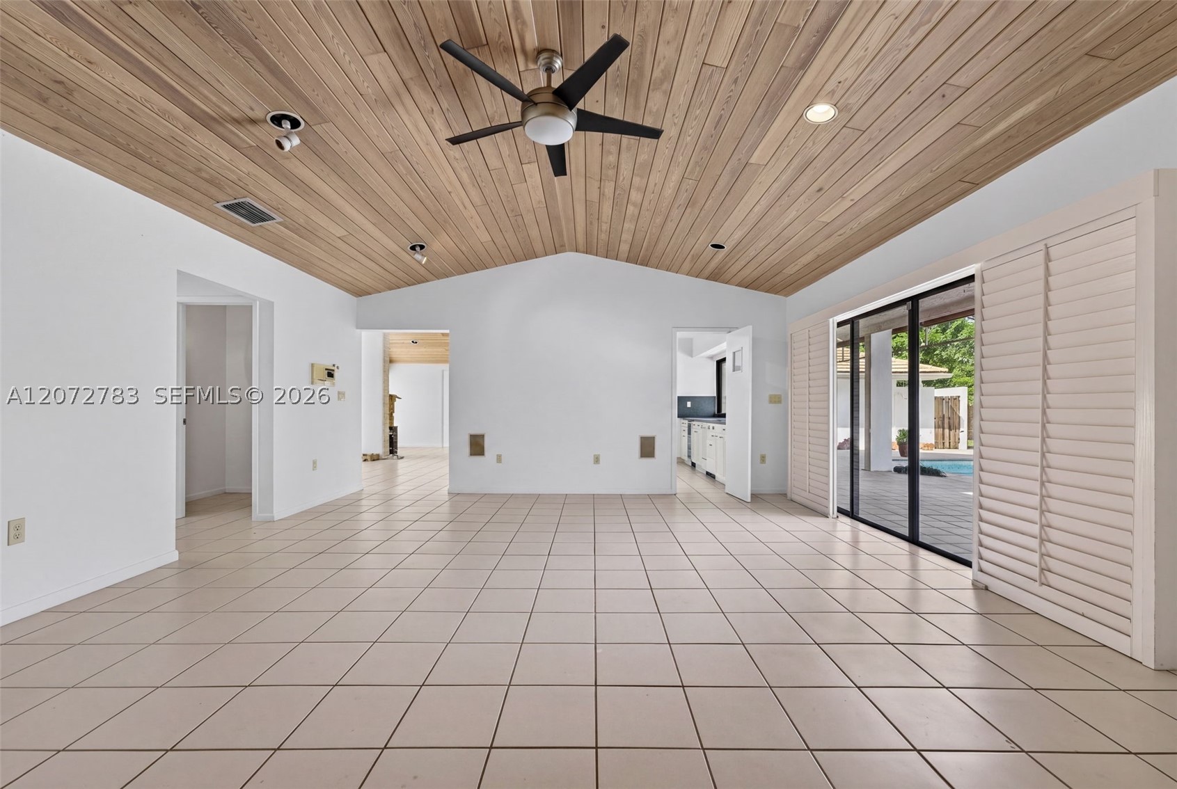 14321 SW 99th Ct Miami, FL 33176