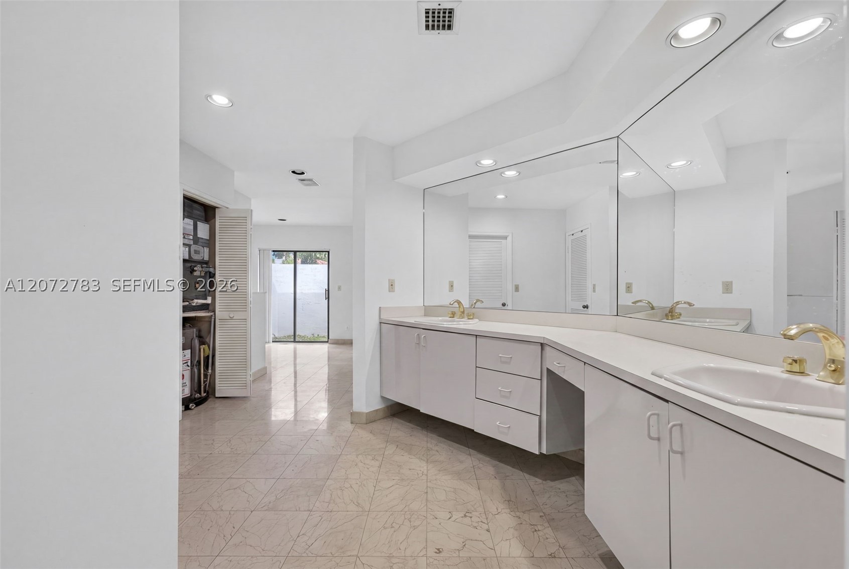 14321 SW 99th Ct Miami, FL 33176