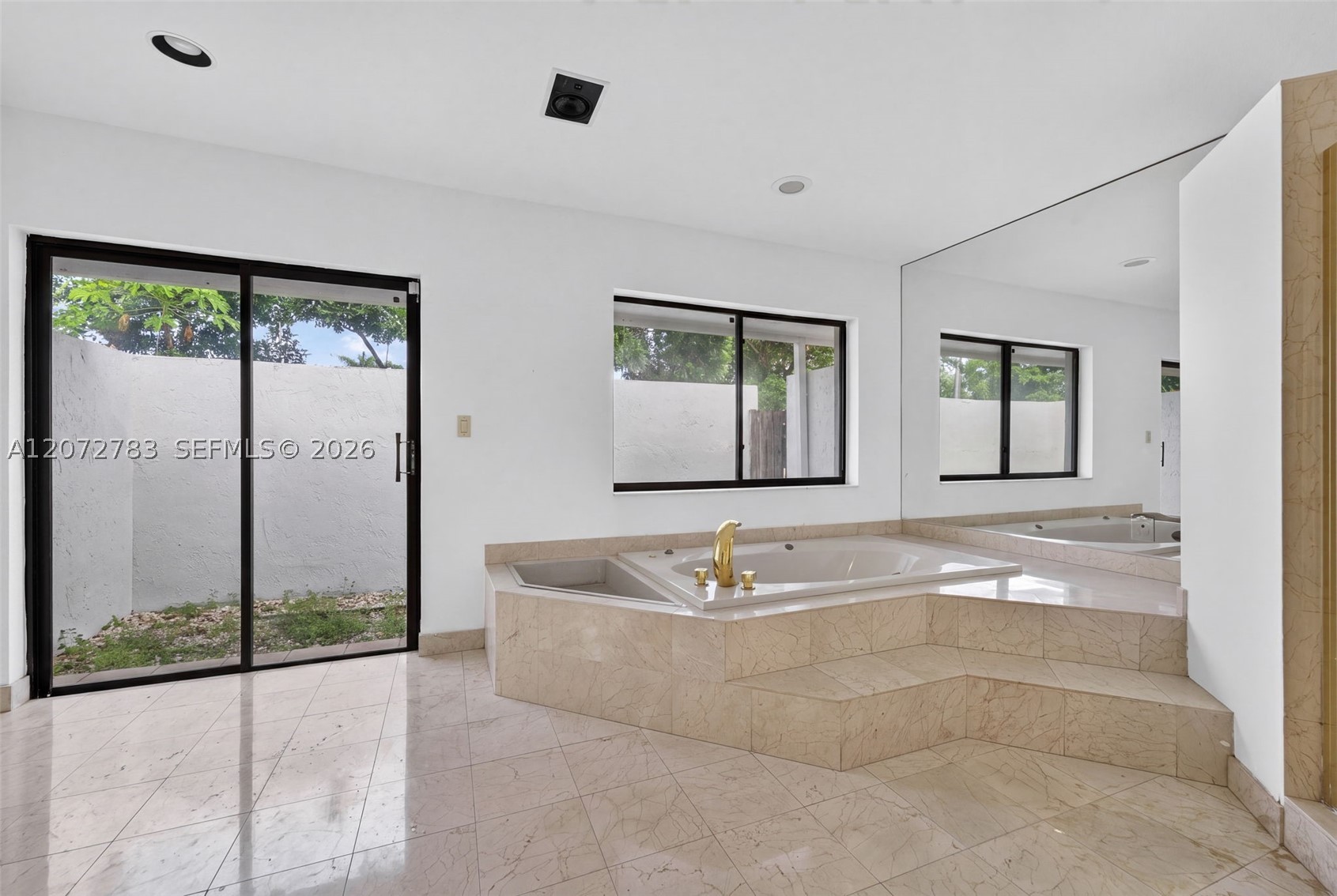 14321 SW 99th Ct Miami, FL 33176