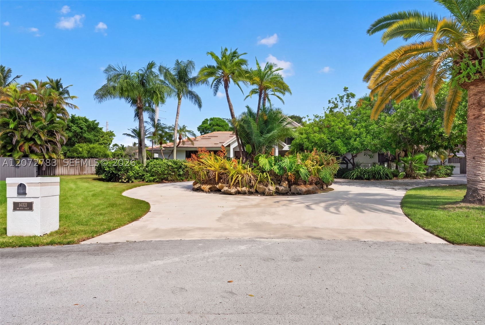 14321 SW 99th Ct Miami, FL 33176