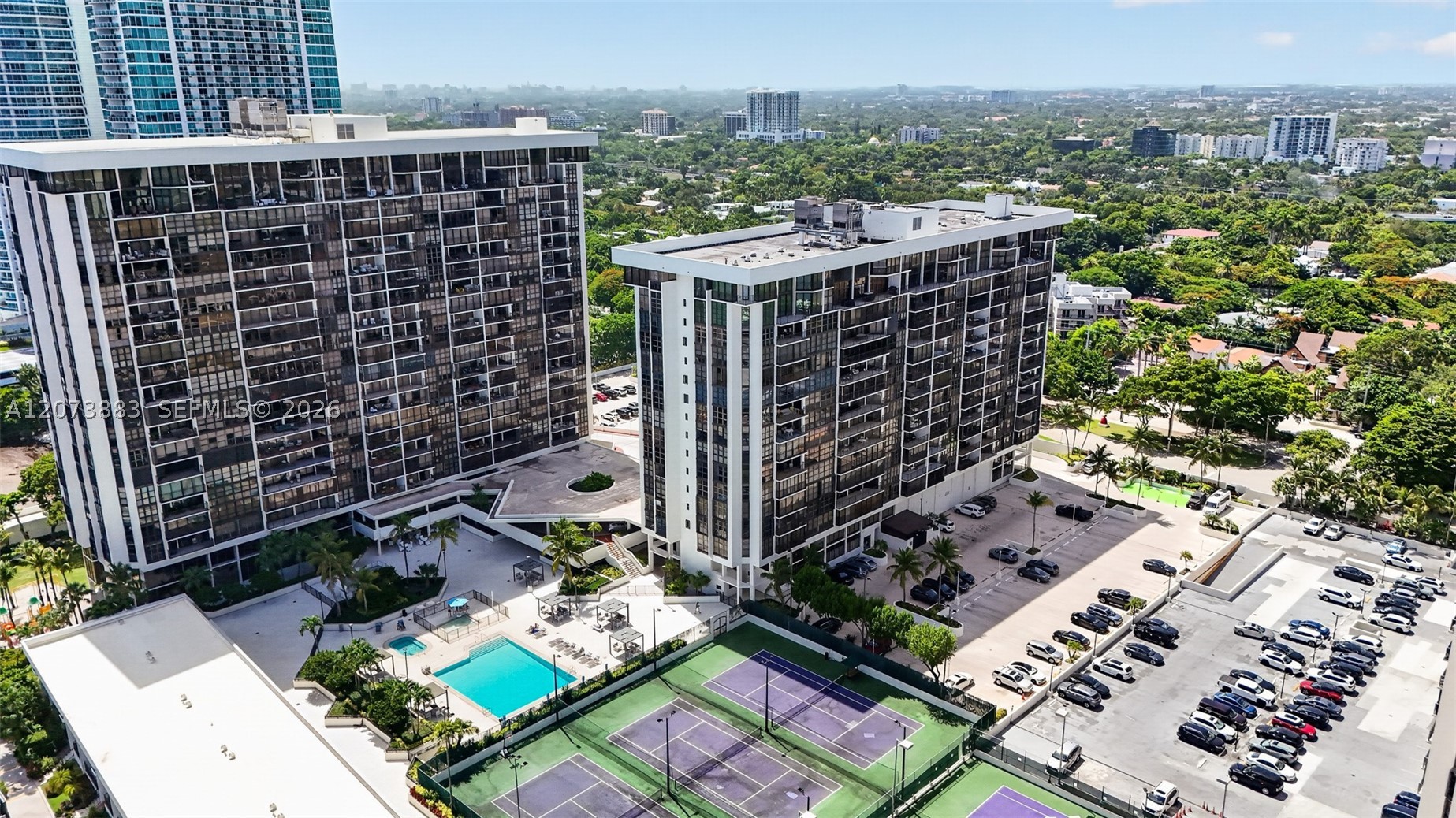 image Brickell Place III4
