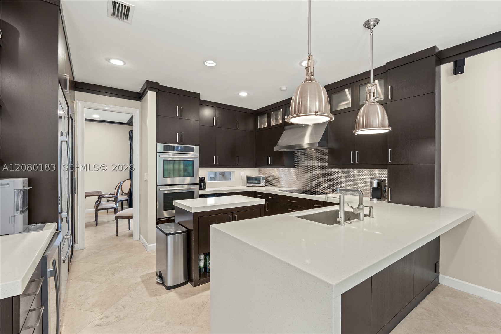19473 38th Ct Sunny Isles Beach, FL 33160