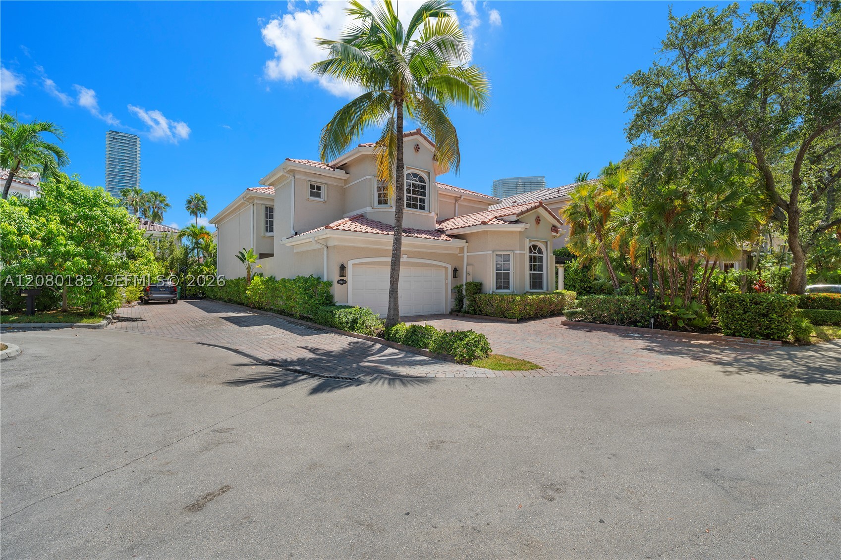 19473 38th Ct Sunny Isles Beach, FL 33160