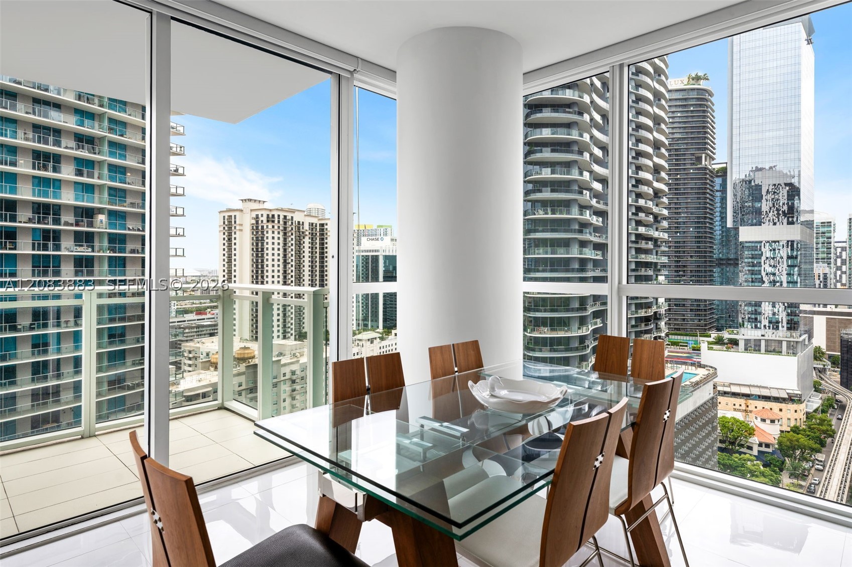 image The Bond on Brickell1