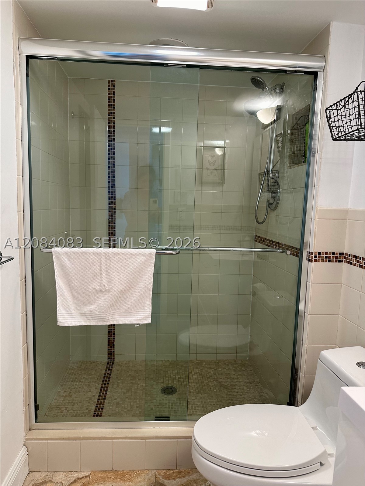 image Arlen House East32