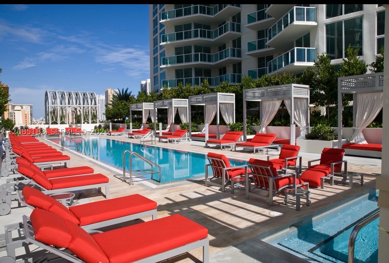image St Tropez Sunny Isles16