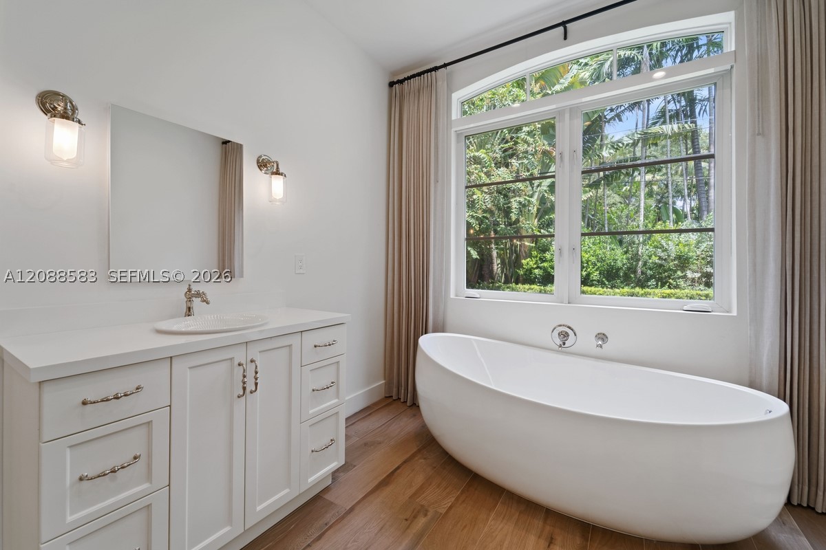 5851 SW 77th Ter South Miami, FL 33143
