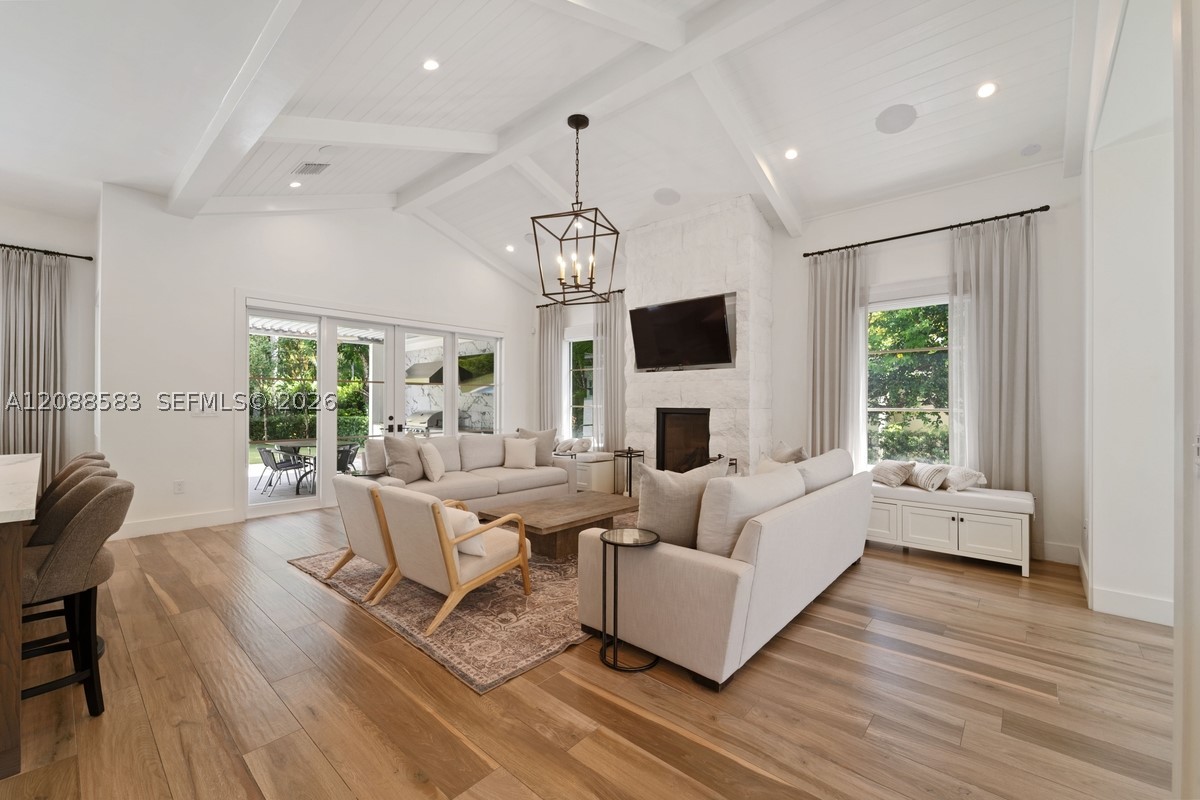 5851 SW 77th Ter South Miami, FL 33143