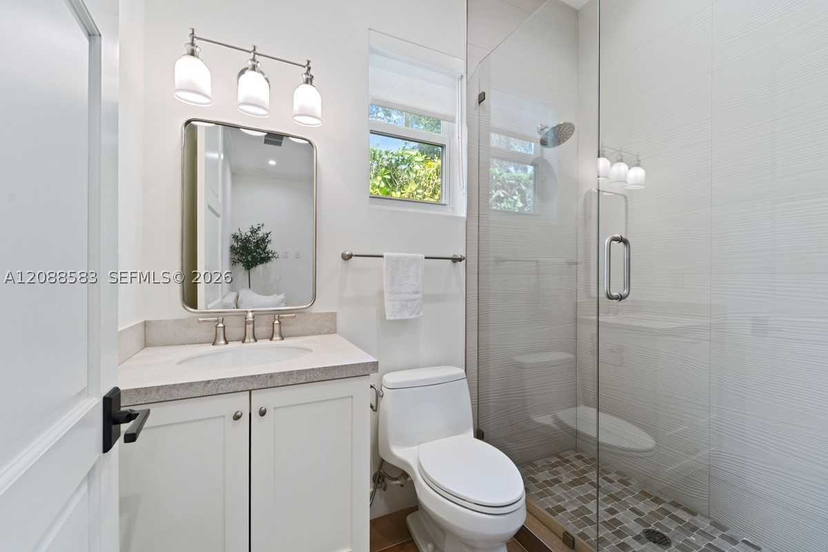 5851 SW 77th Ter South Miami, FL 33143
