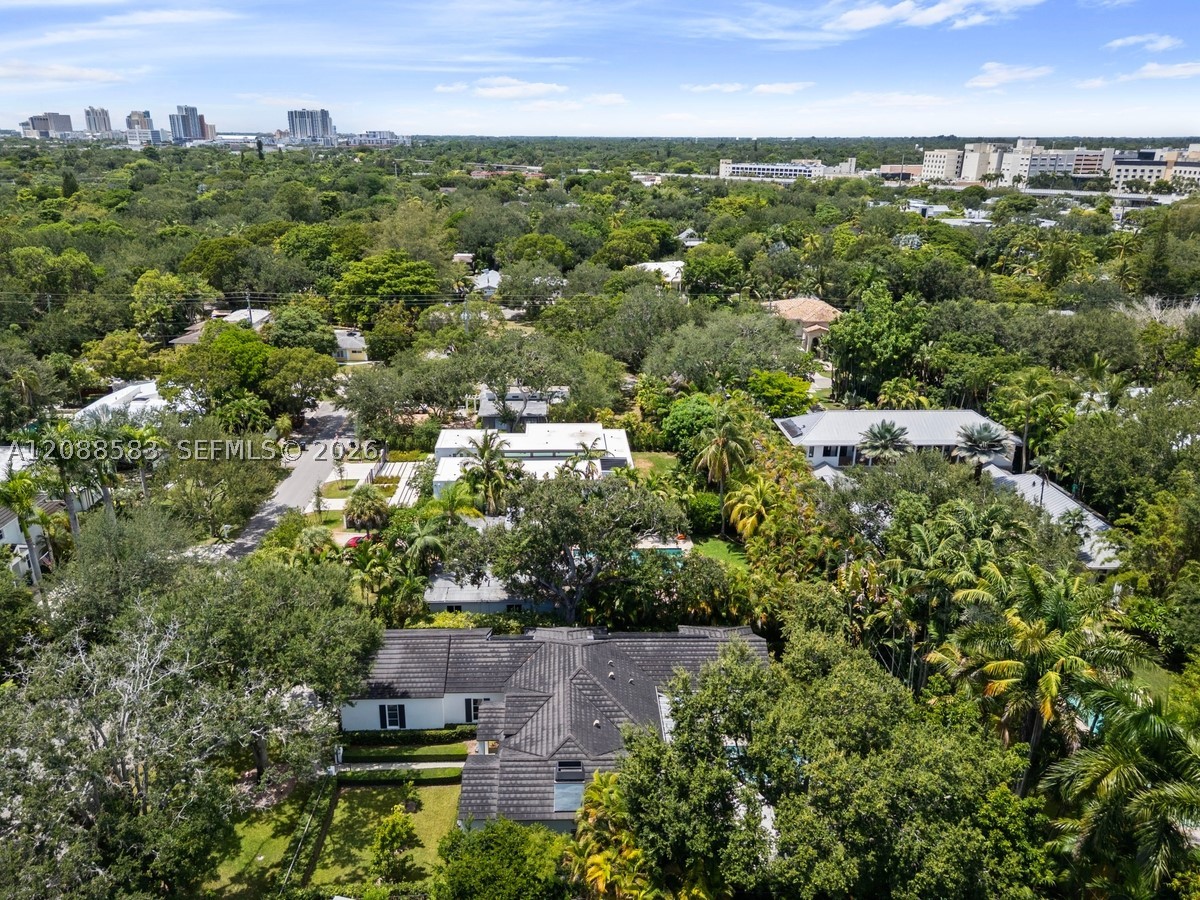 5851 SW 77th Ter South Miami, FL 33143