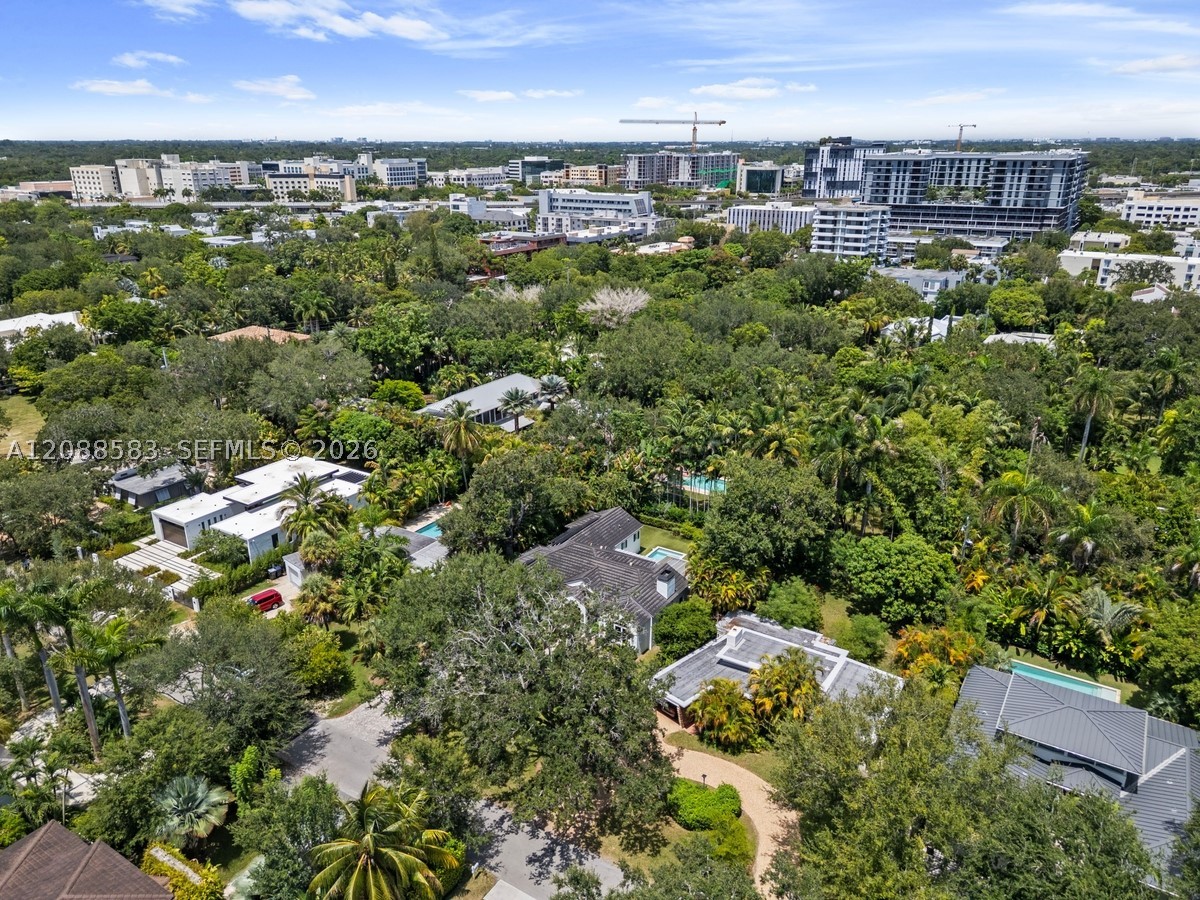 5851 SW 77th Ter South Miami, FL 33143
