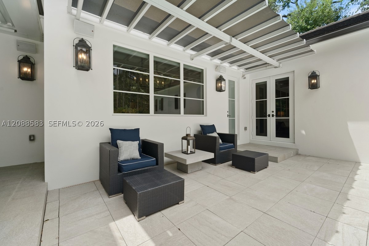 5851 SW 77th Ter South Miami, FL 33143